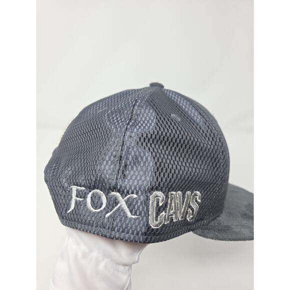 New Era 9FIFTY Cleveland Cavaliers FOX CAVS Snapback Black Mesh NBA Hat - Picture 2 of 8